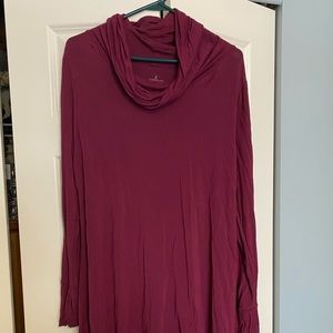 Cuddle duds maroon cowl neck tunic